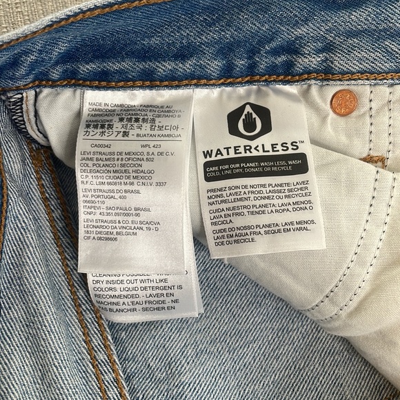 NWT Levi’s Wedgie Straight High-Rise Jean Light Denim from Aritzia - Picture 9 of 12